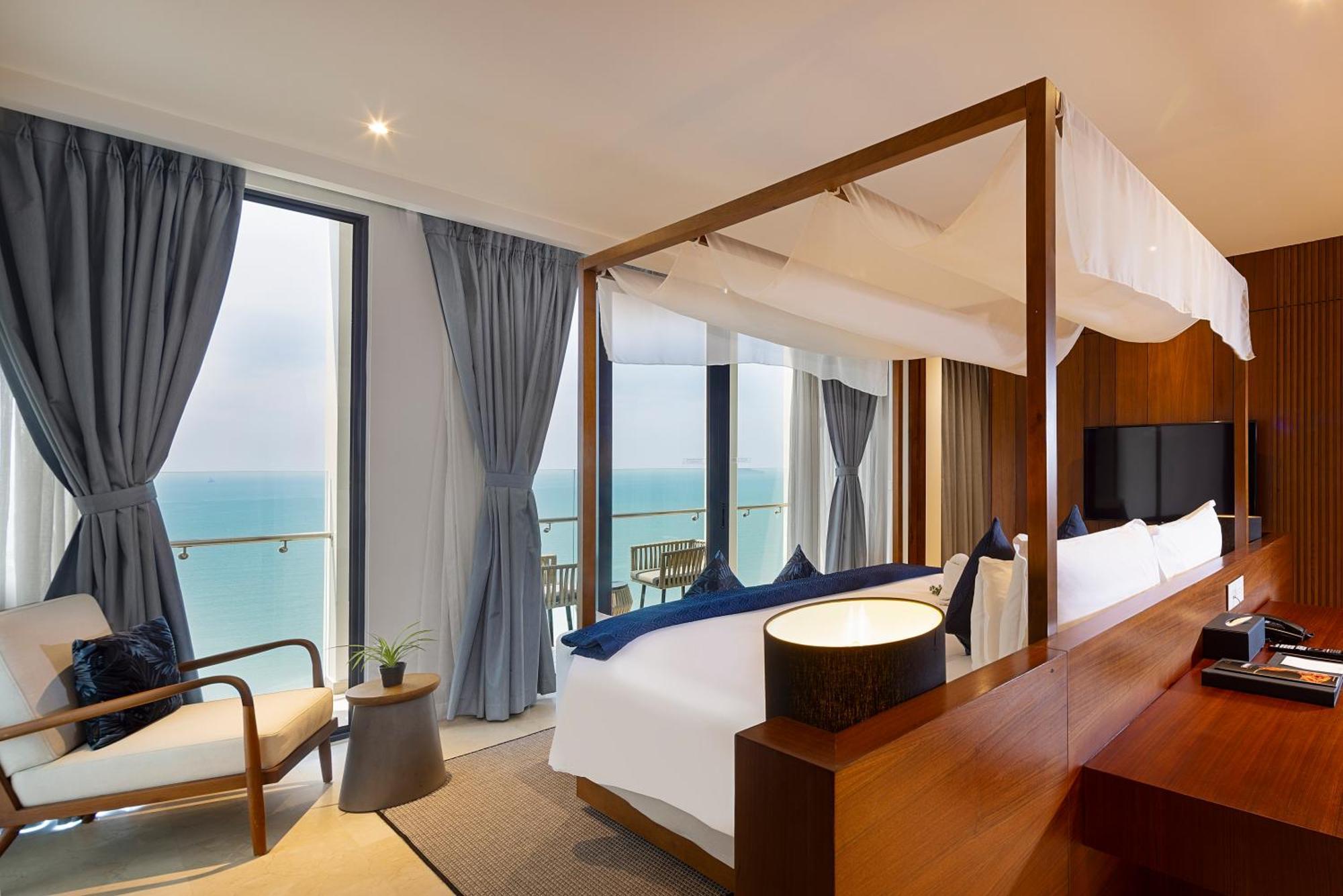 Anya Premier Hotel Куи Нхон Екстериор снимка
